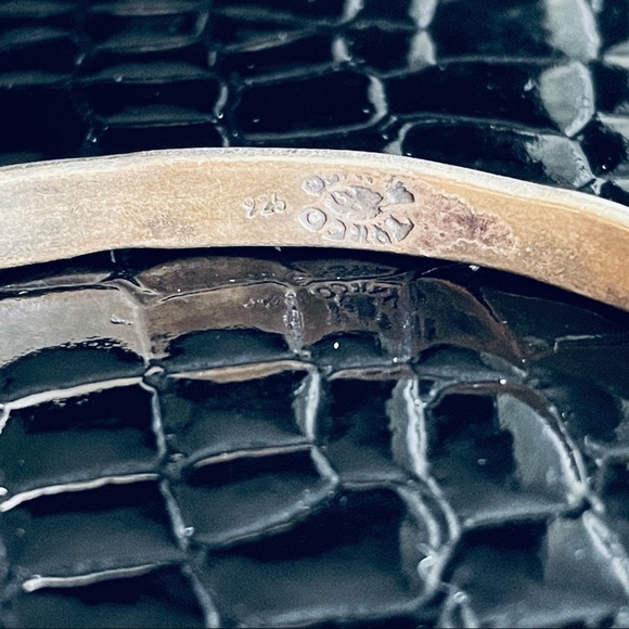 Vintage Taxco Mexico 925 Sterling Souvenir Bangle Bracelet Engraved Canc… - Picture 6 of 7